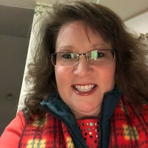 Meet your Posher, Stacy